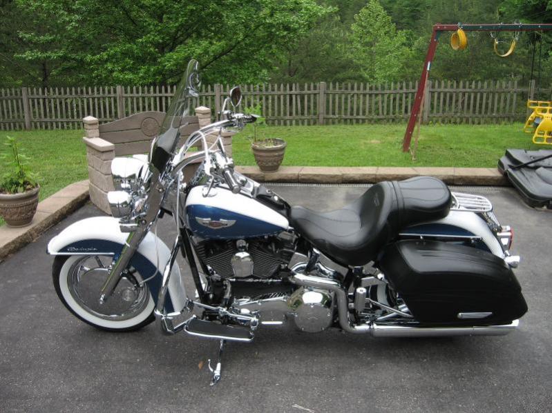 Softail Deluxe Exhaust