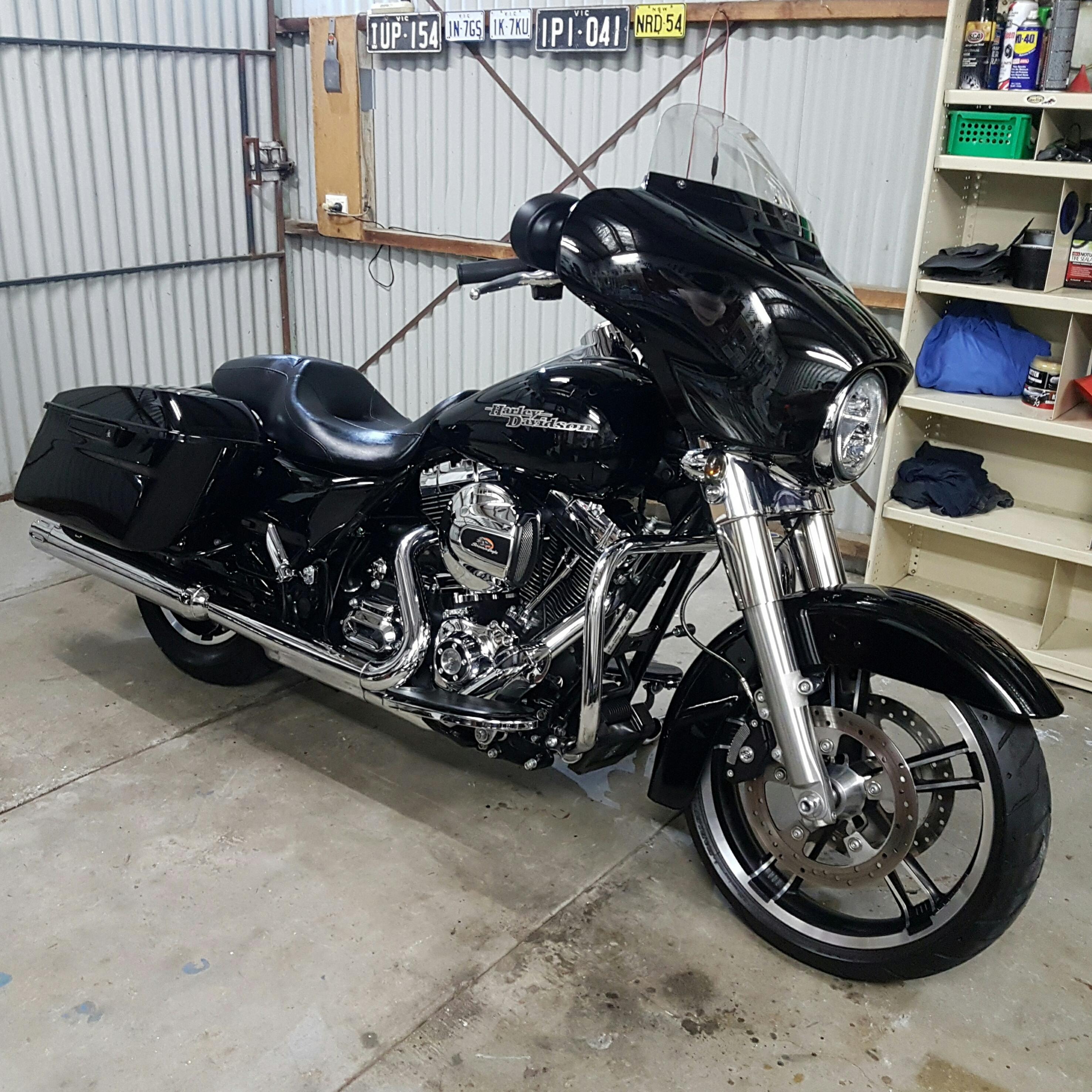 2014 Streetglide Vivid Black paint correction - Harley Davidson Forums