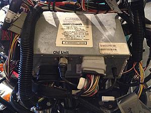 Replacing 2001 Ultra Radio using newer unit ??-img_7148o.jpg