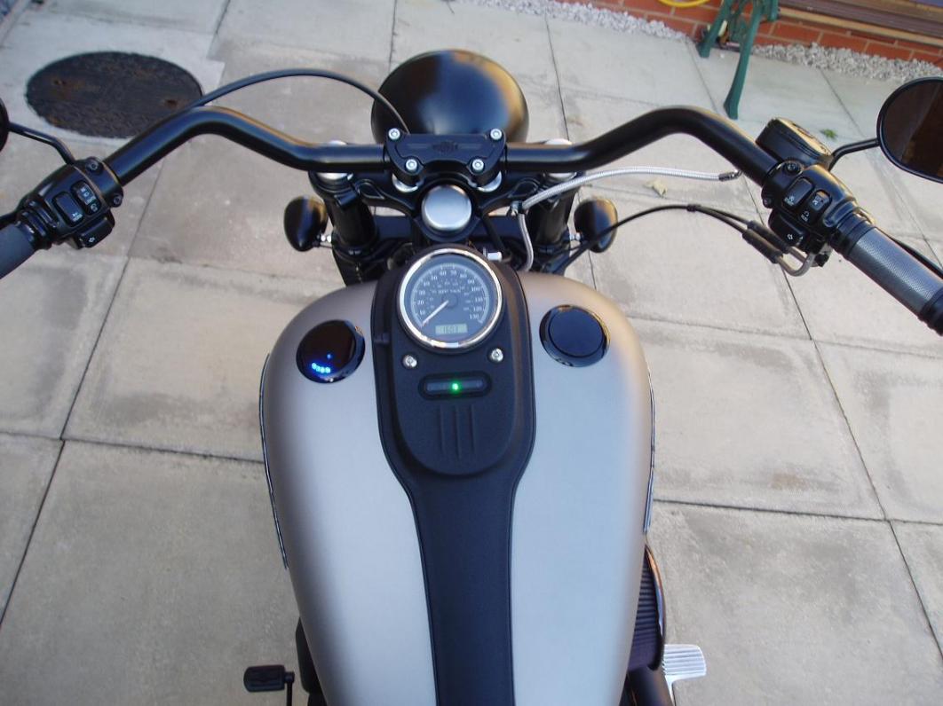 street bob flush mount fuel cap