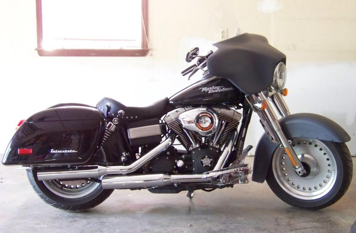 Wide shop glide bagger