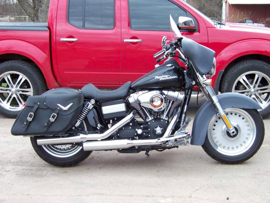 Road King bags on a Street Bob? Anyone? - Harley Davidson ...