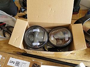 Fat Bob Seat LED headlight tail reduced reach kit-ledhead.jpg