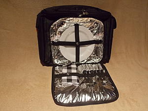 HD Insulated Cooler and Picnic Set-dscn7574.jpg