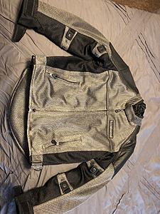 FS: Harley Switchback Jacket (small)-2694dd0a-b54b-48c6-9032-2fb1ce31914f.jpeg