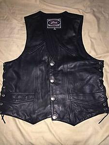 River Road Leather Vest and Fox Creek Chaps-q3xyxylm.jpg