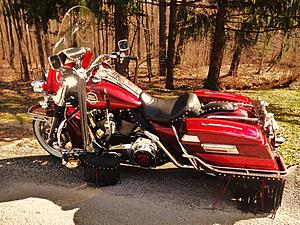 Please post picture of your red Harley.-twins-and-bike-043.jpg