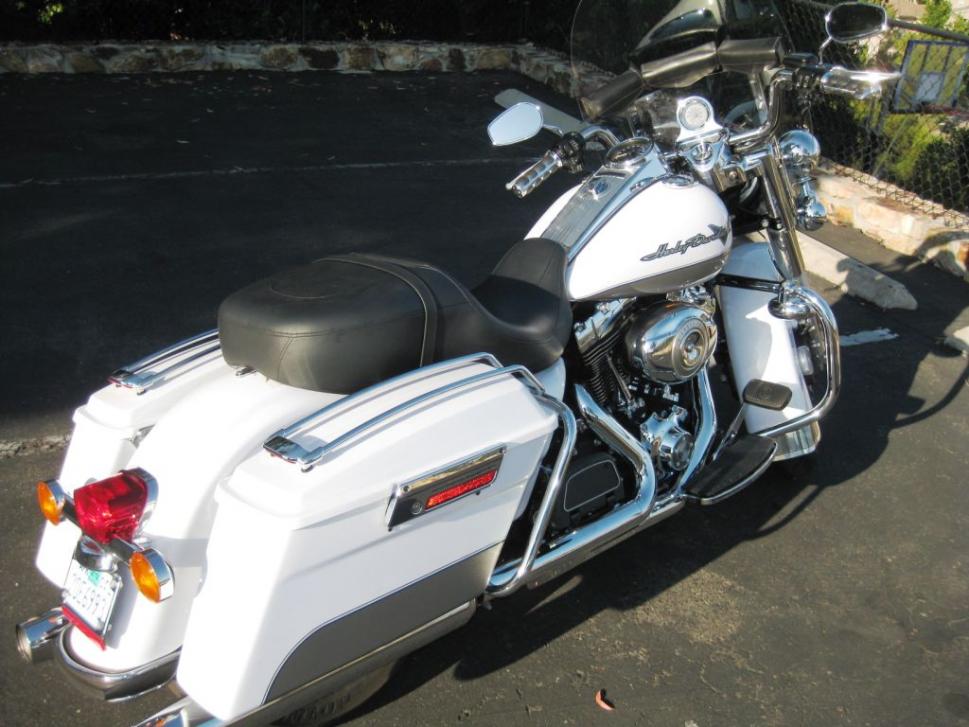 '09 Road King - White Gold Pearl - Harley Davidson Forums