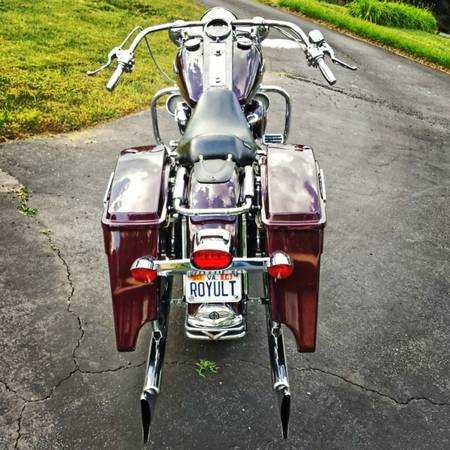 road king with stretched bags