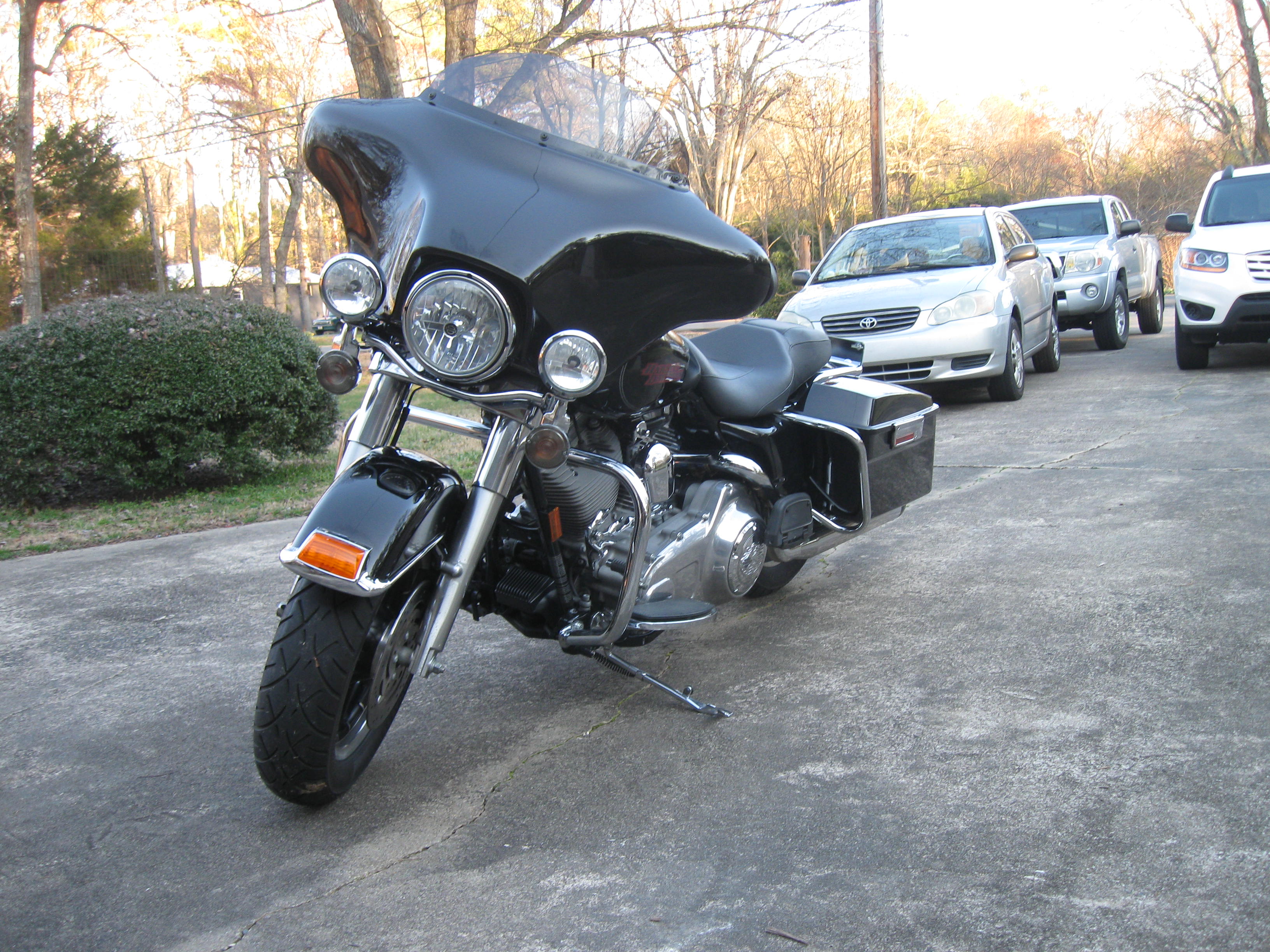 2 bikes!!! 2005 electra / street glide and 2007 electra ...