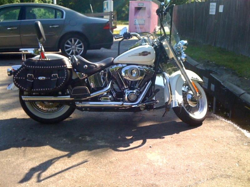 05 Deluxe seat on an 07 Heritage Softail Classic...will it ...