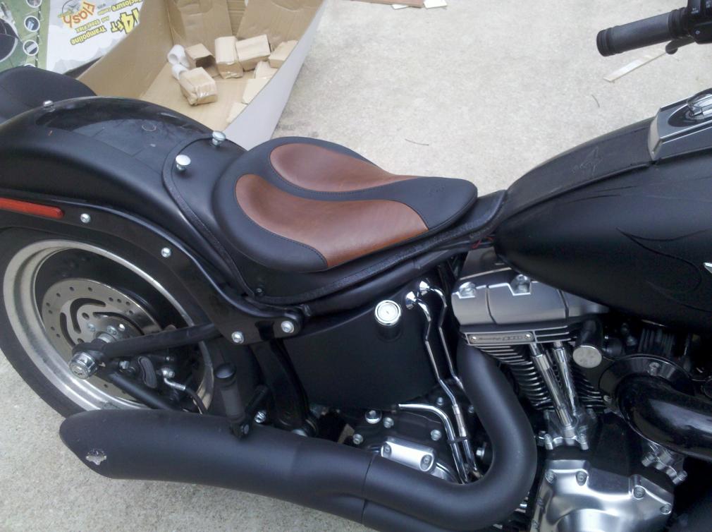 fatboy lo mustang seat install - Harley Davidson Forums