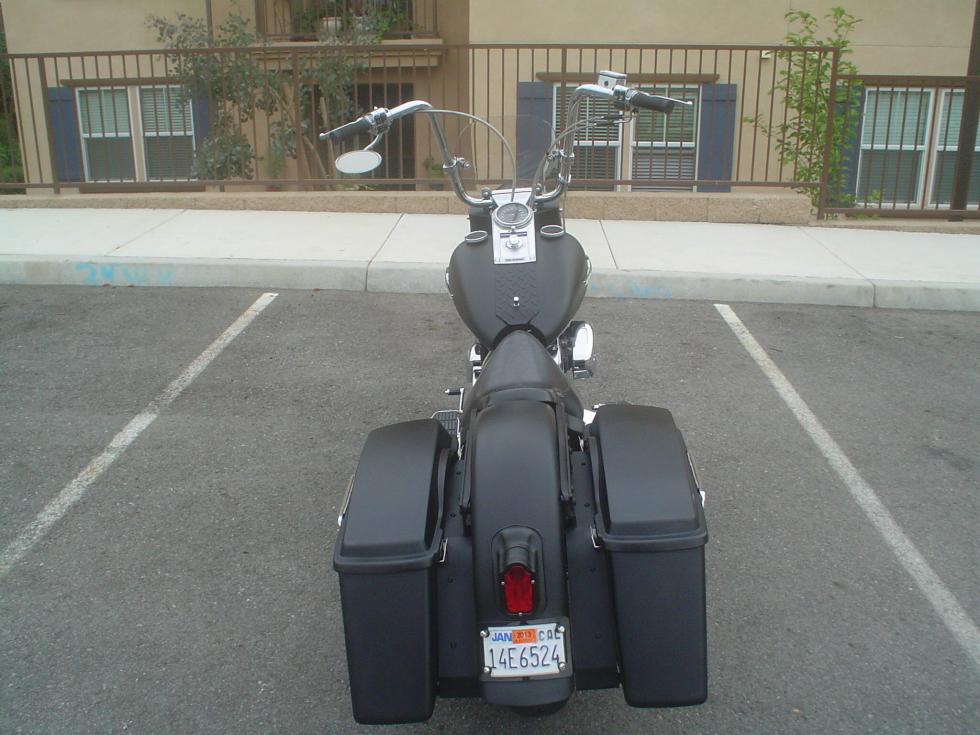 softail saddlebag filler panel