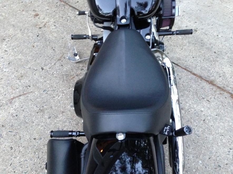 Slim & Blackline Seats... What's out there? - Page 5 - Harley Davidson ...