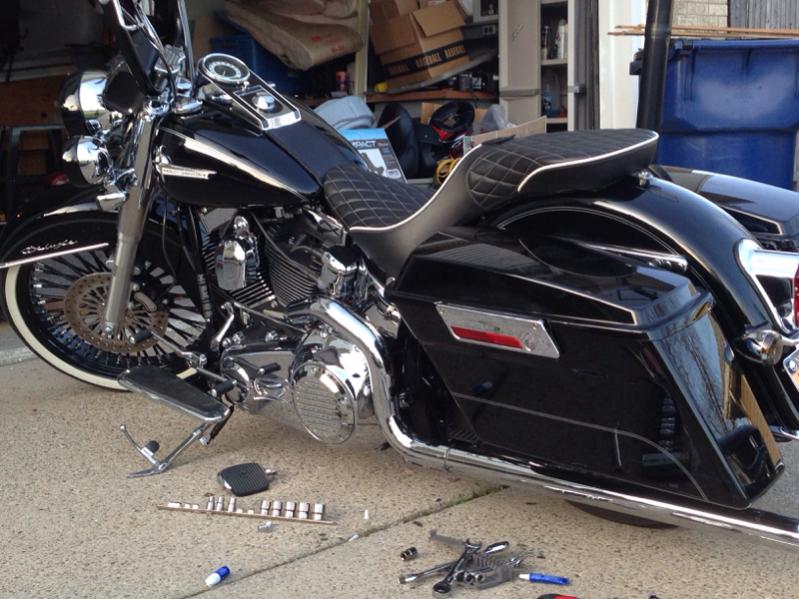 hard saddlebags for softail deluxe