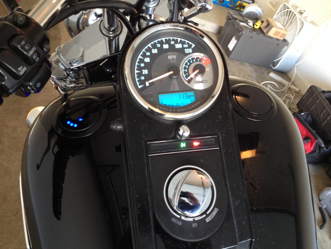 dyna flush mount gas cap and gauge