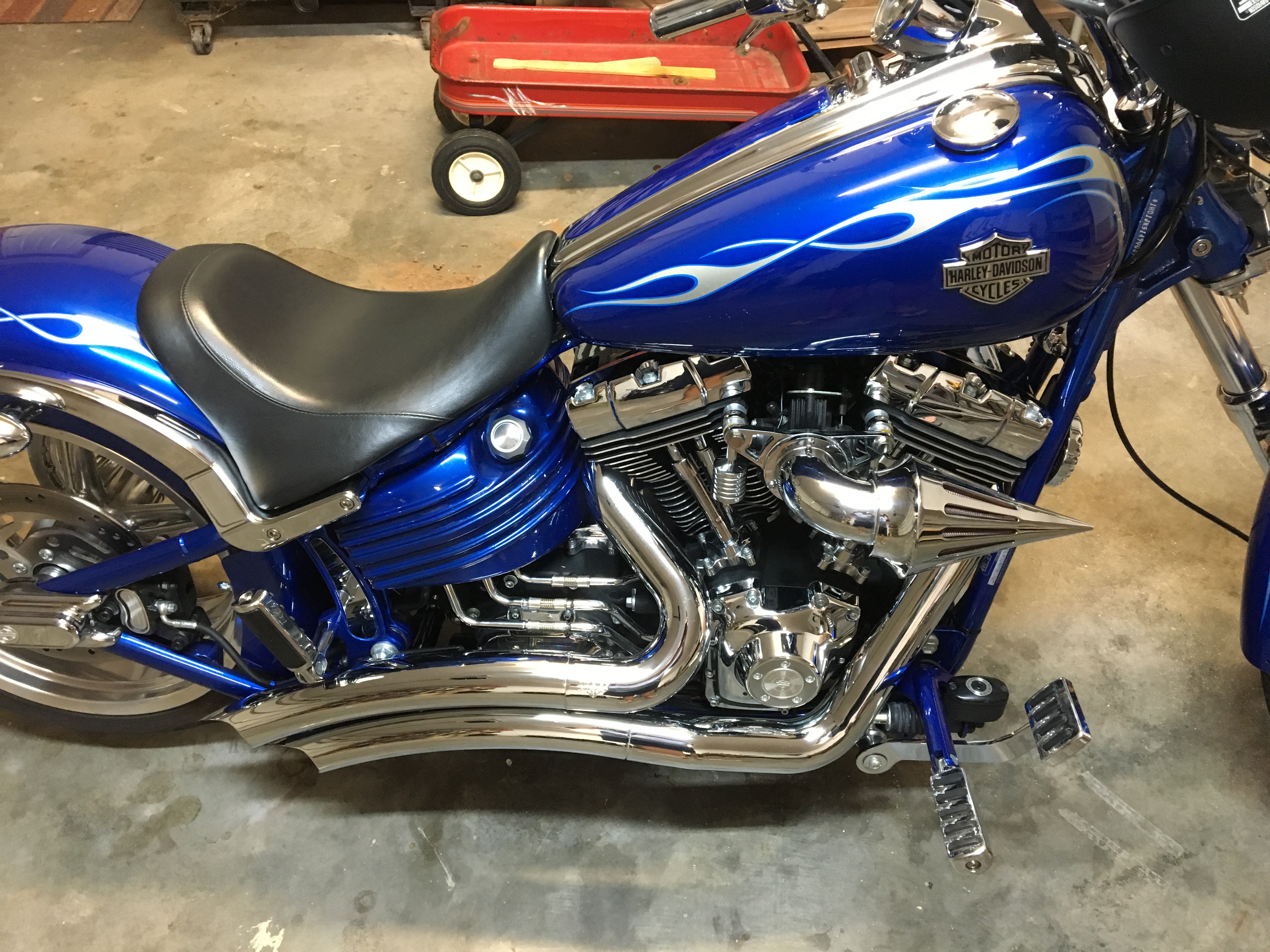 2009 Rocker C With Hearland Kit Seat Issues - Harley ...