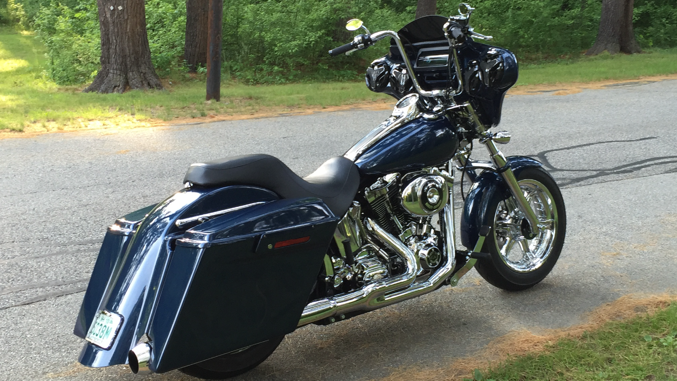 softail stretched bags