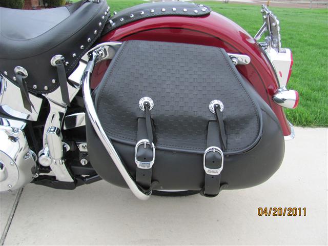 softail custom saddlebags