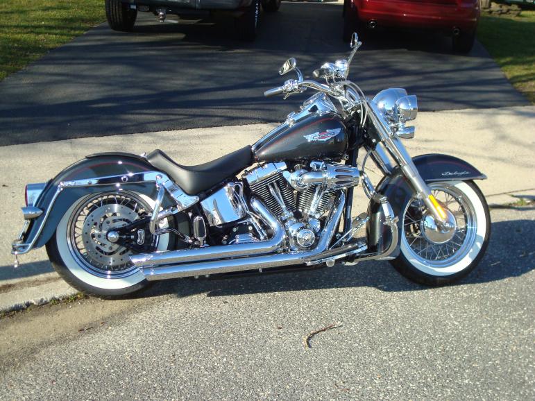 Deluxe Pictures - Page 366 - Harley Davidson Forums