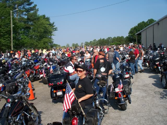 Name:  MemorialDaybikes2011Samsung005-1.jpg
Views: 66
Size:  95.8 KB