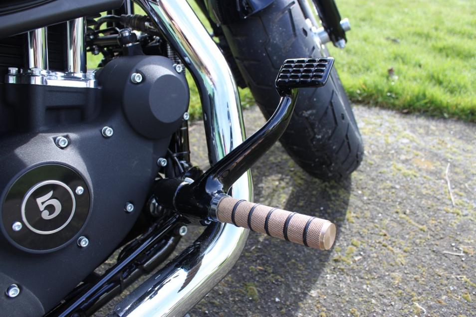 sportster footpegs