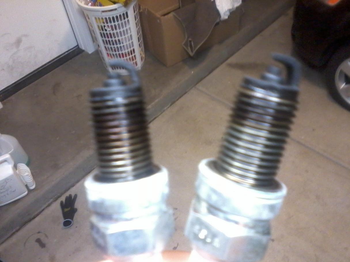 333024d1378927829 Oil On Spark Plug Threads Photo1887 