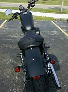 Mustang Wide Solo review for 2012 Iron 883-gbkik.jpg