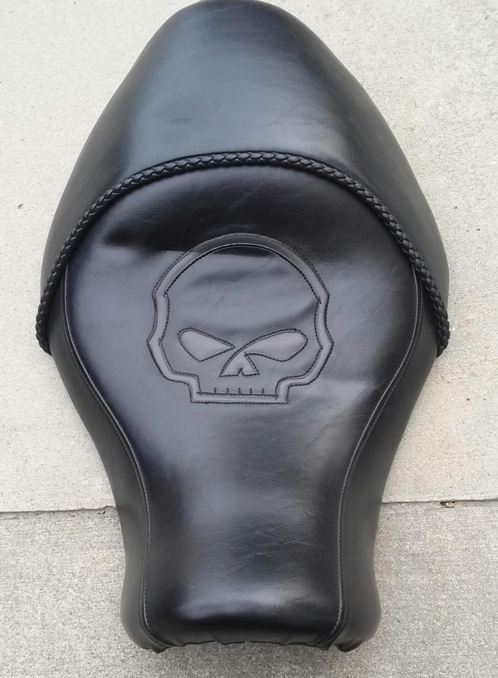 One up Willie G Skull stitched seat - Harley Davidson Forums