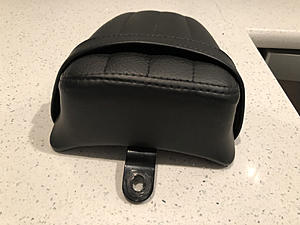 Softail pillion/passenger seat-photo871.jpg