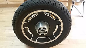 16 inch airstrike front wheel w/ tire-1xcgbvf.jpg