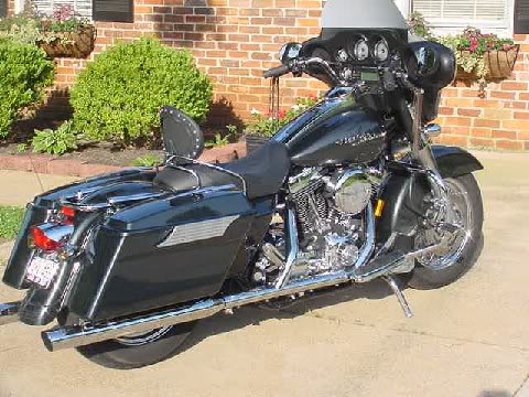 Name:  StreetGlide3.jpg
Views: 550
Size:  53.3 KB