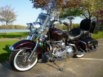 Road king classic saddlebags hot sale