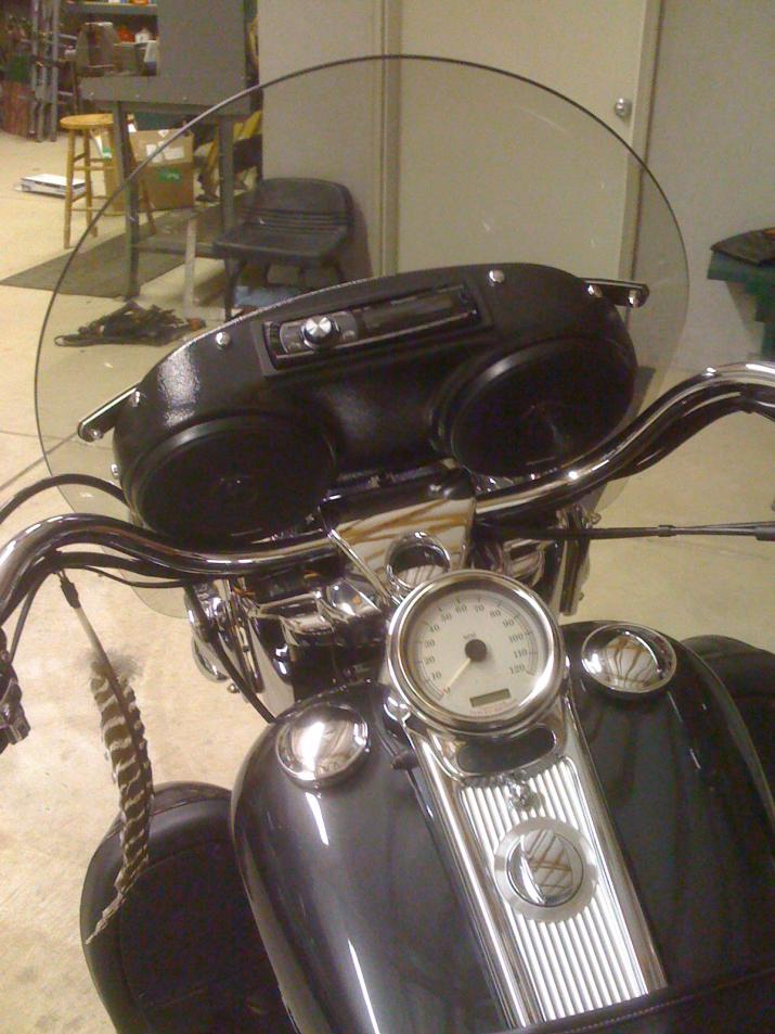 17590d1230127967 Road King Radio Iphone Pics 132 