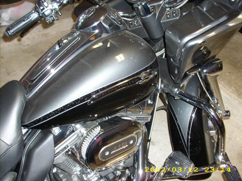 best way to remove tank emblems - Harley Davidson Forums