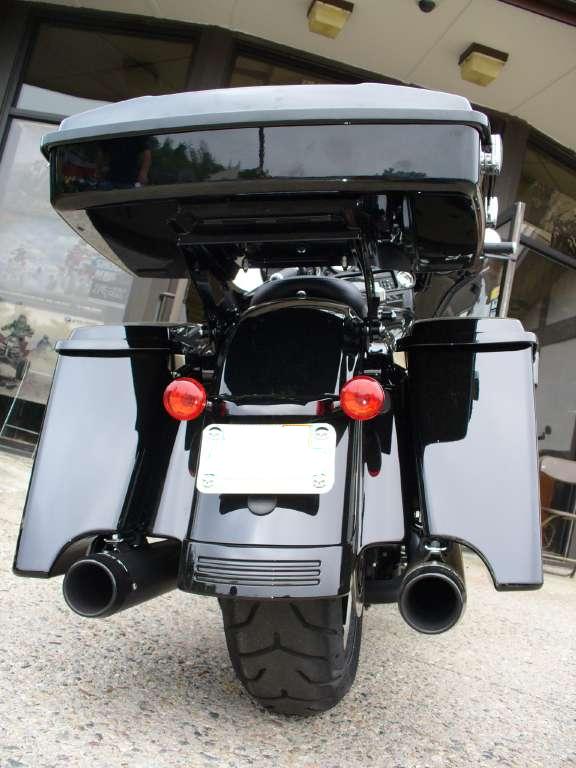 custom sissy bar for street glide Harley Davidson Forums