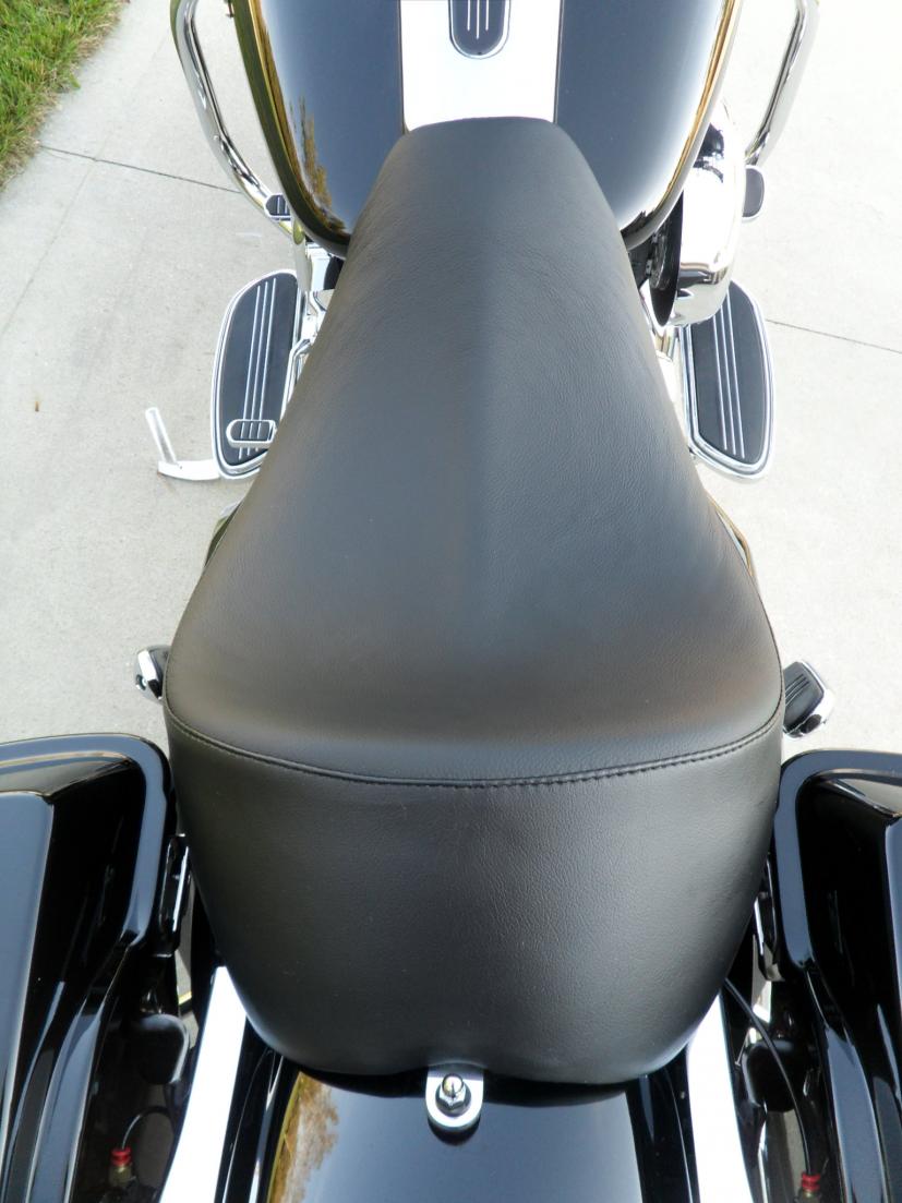 Looking for opinions on solo seat for 2012 Street Glide - Page 2 ...