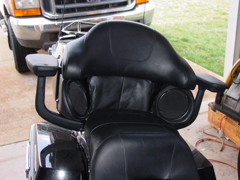 Tour-Pak Passenger armrests (52400074) - Harley Davidson Forums