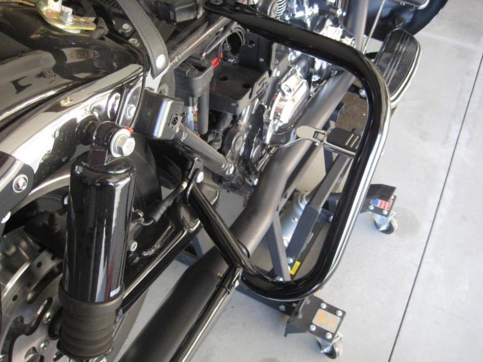 Road glide saddlebag online guards