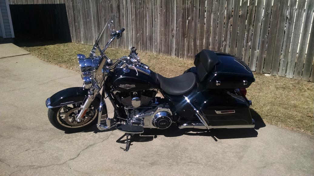 SHOW OFF your roadking - Page 106 - Harley Davidson Forums