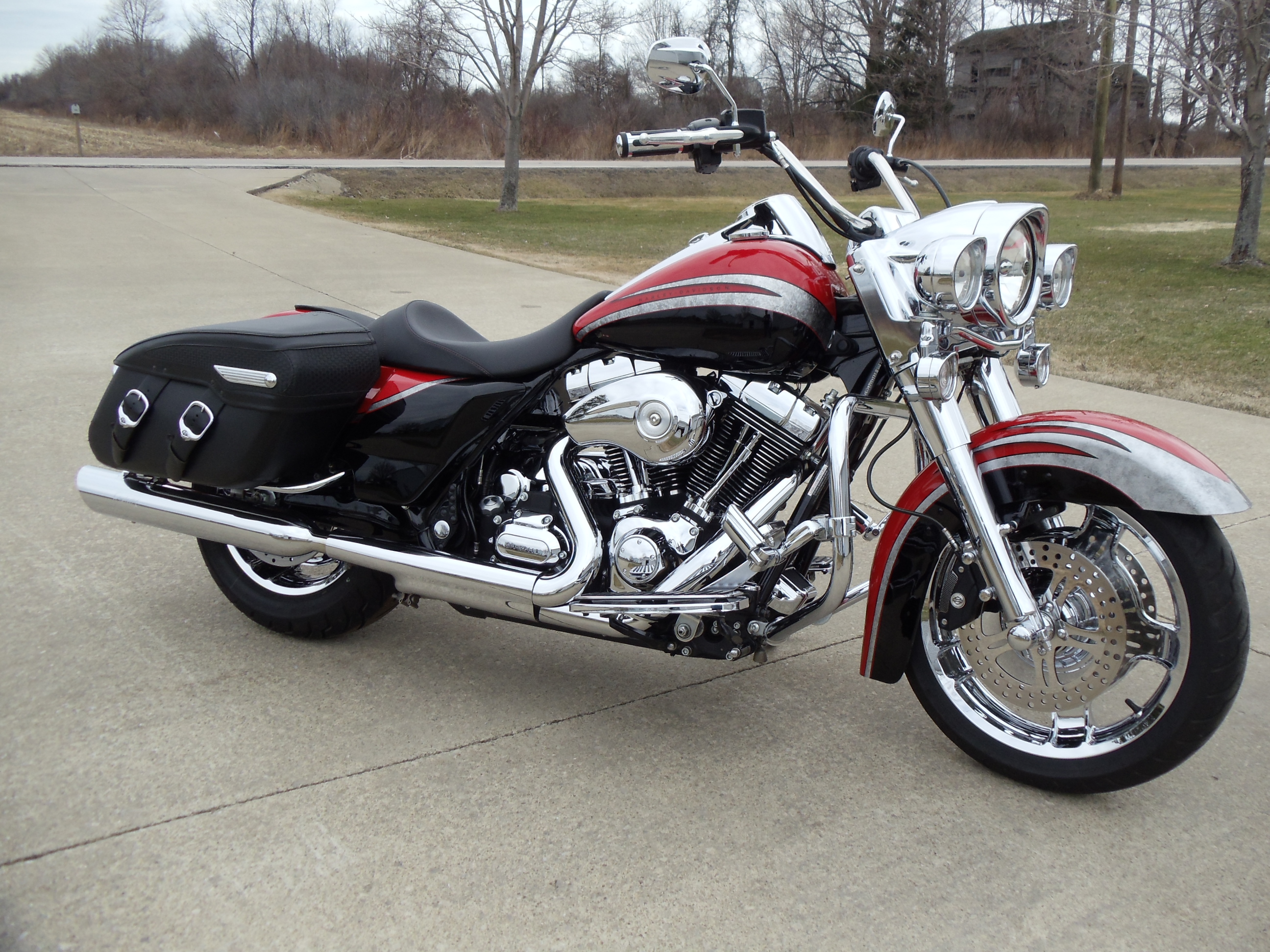 Road King solo bagger pics? - Page 10 - Harley Davidson Forums