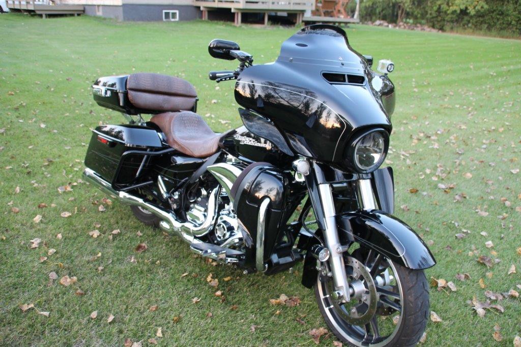 harley saddlebag crash bars