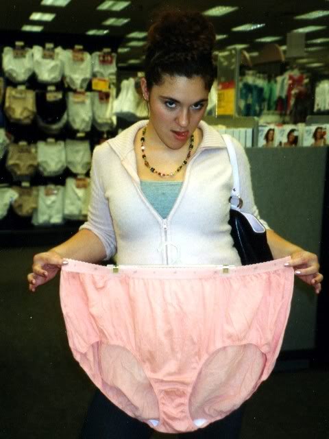 Name:  bigPanties.jpg
Views: 69
Size:  46.2 KB