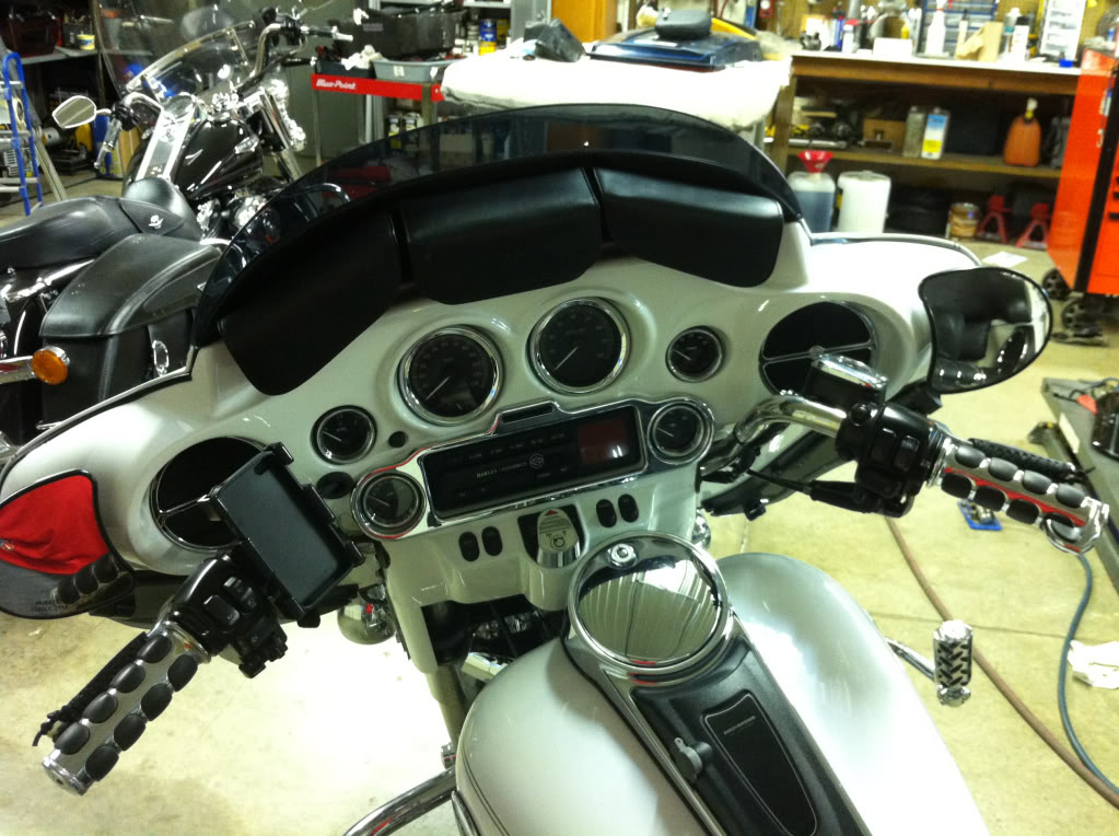 harley handlebar phone mount