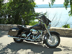 can't decide between Road King and Street Glide-aug-2011.jpg