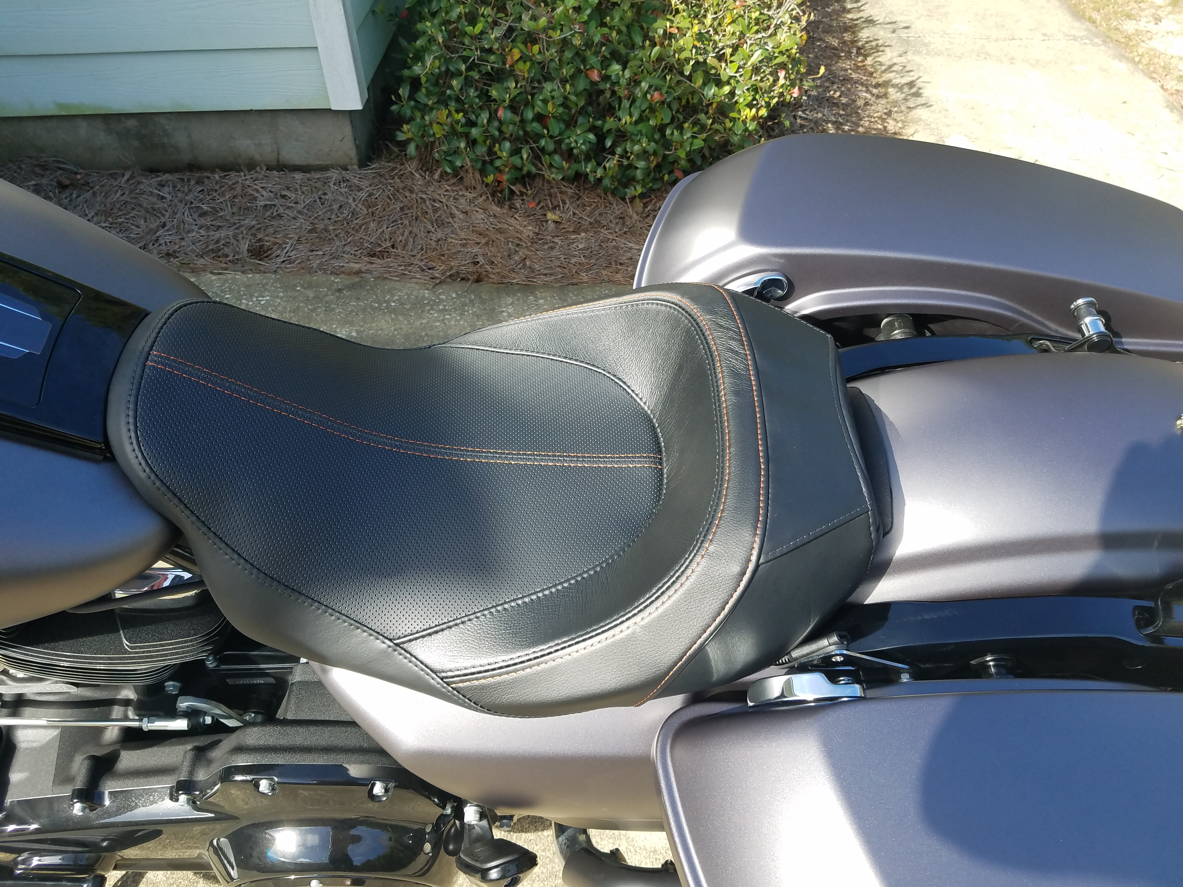 2018 CVO Street Glide Seat - Page 2 - Harley Davidson Forums