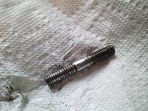 Lower fork studs-b7h3b.jpg