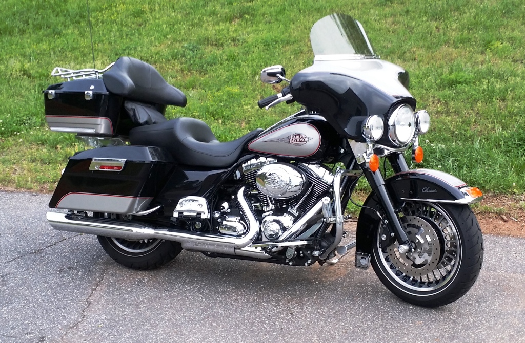 2009 Touring Electra Glide Complete Set of Tins / Paint Set - Harley ...