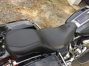 For sale: Mustang seat &quot;Super Tripper&quot; 2008-2017 Touring-photo343.jpg