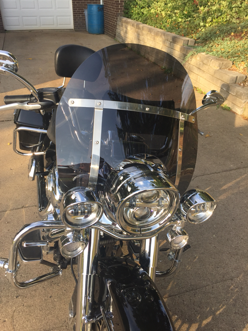 Road King Tinted windshield (14.25" tall) - Harley ...